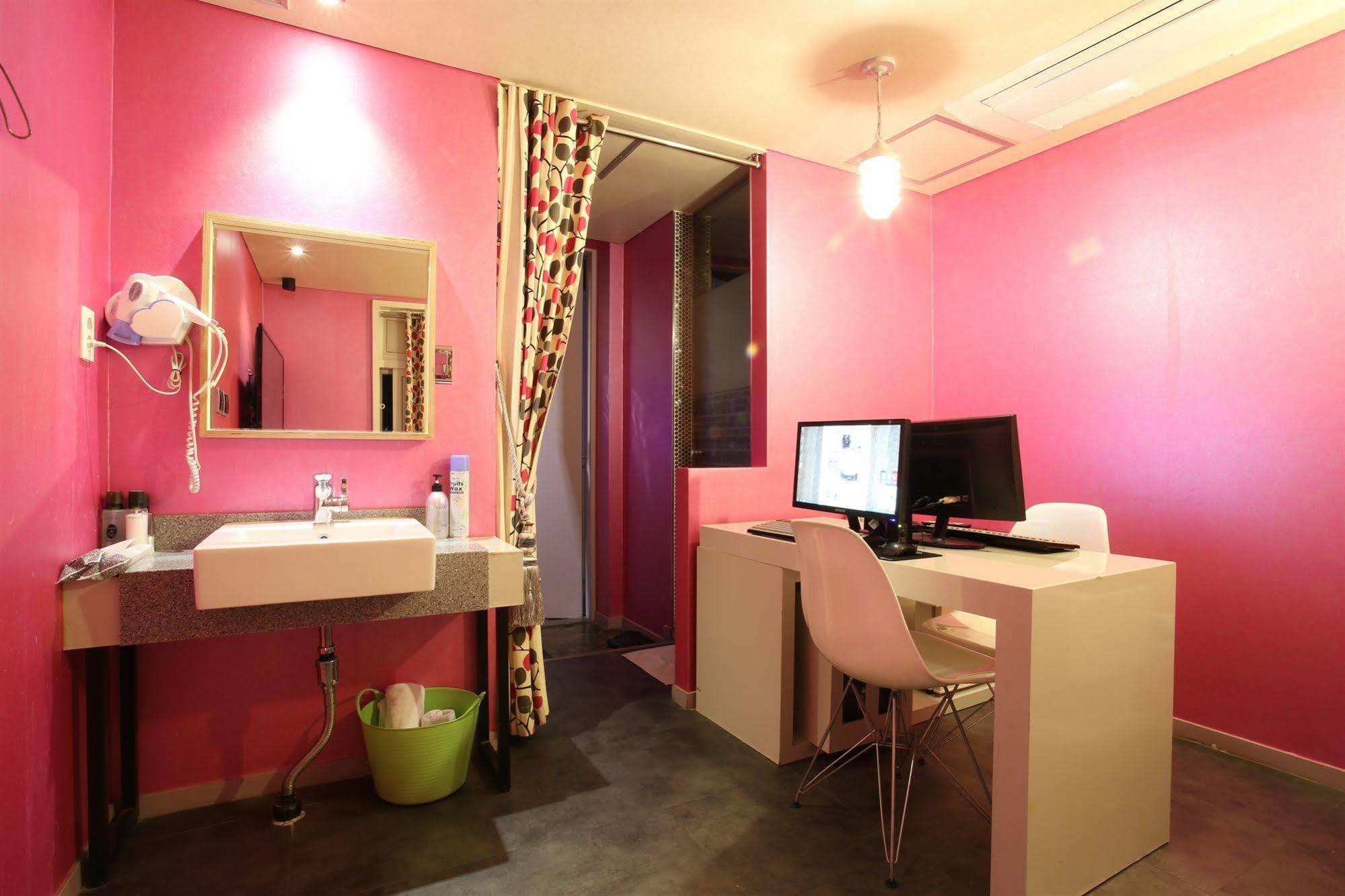 Motel Baron De Paris à Séoul Extérieur photo