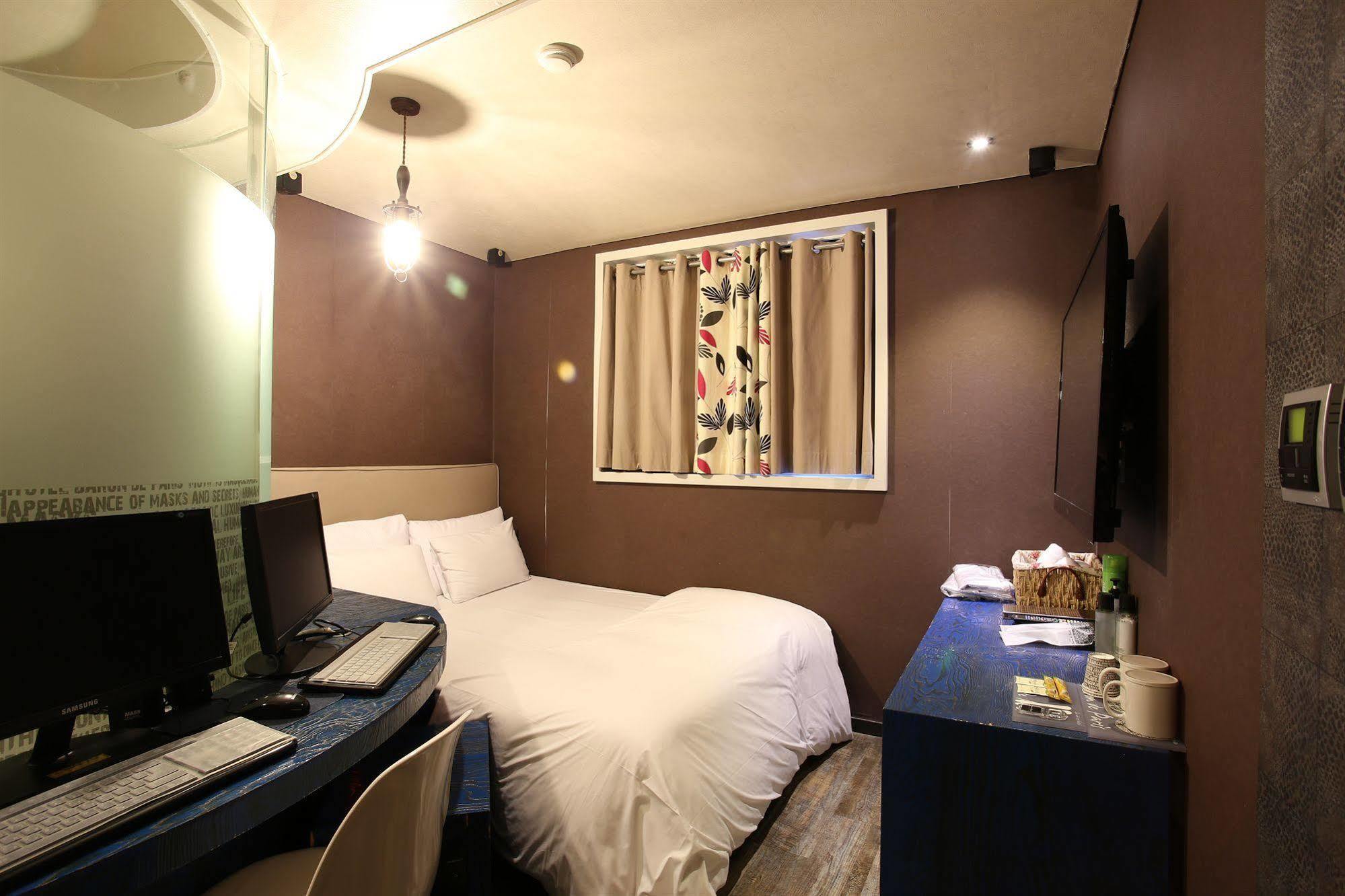 Motel Baron De Paris à Séoul Extérieur photo